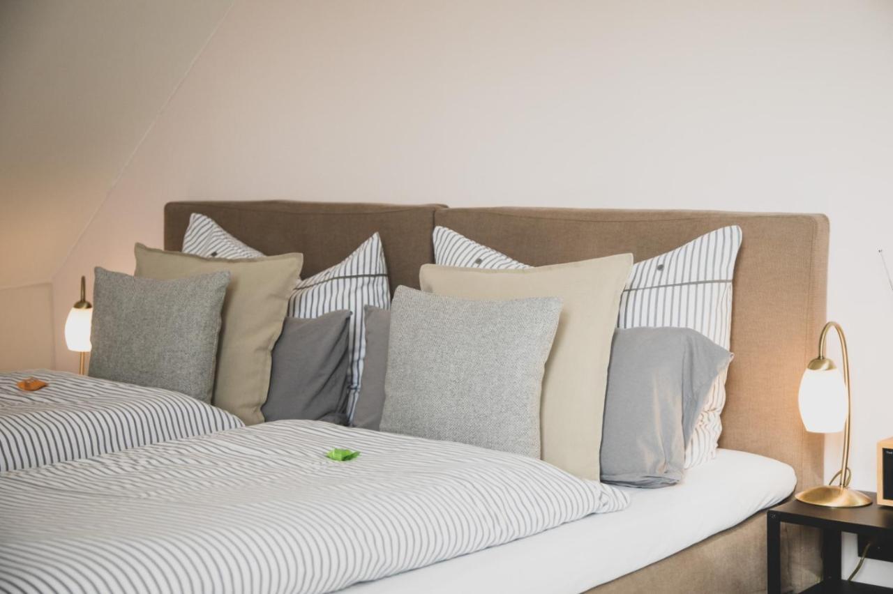 Logierhaus M Apartment Езенс Екстериор снимка