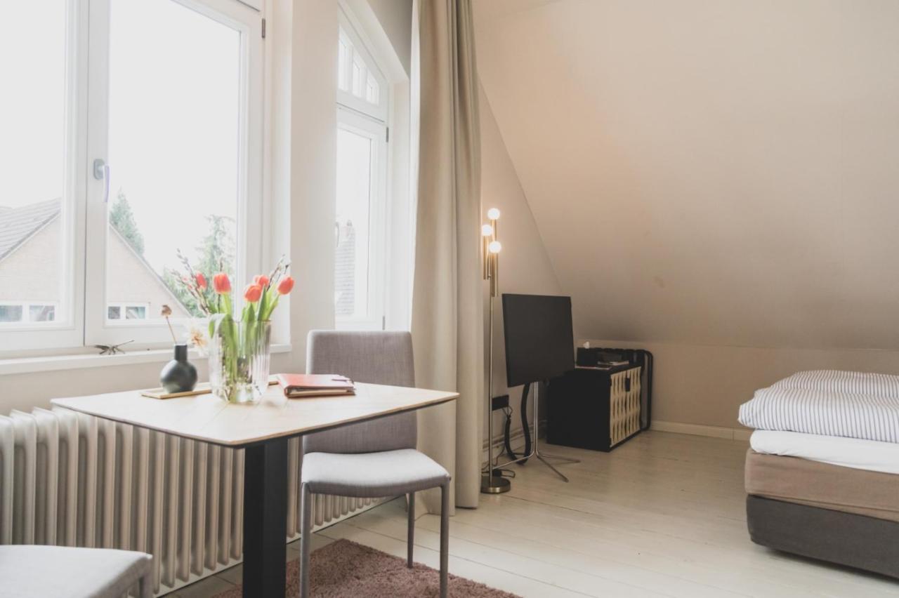 Logierhaus M Apartment Езенс Екстериор снимка