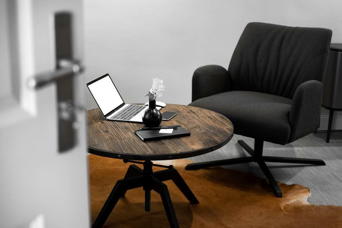 Logierhaus M Apartment Езенс Екстериор снимка