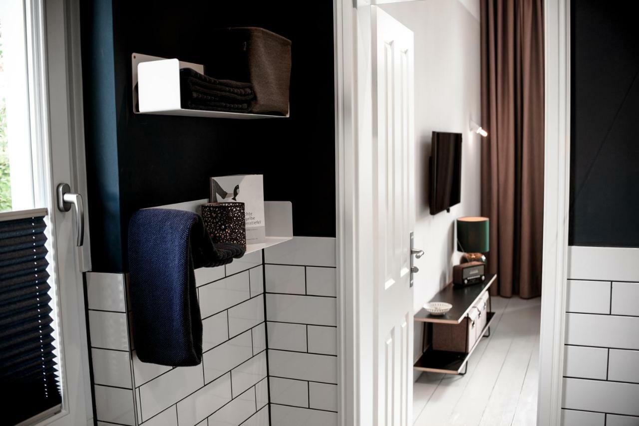 Logierhaus M Apartment Езенс Екстериор снимка