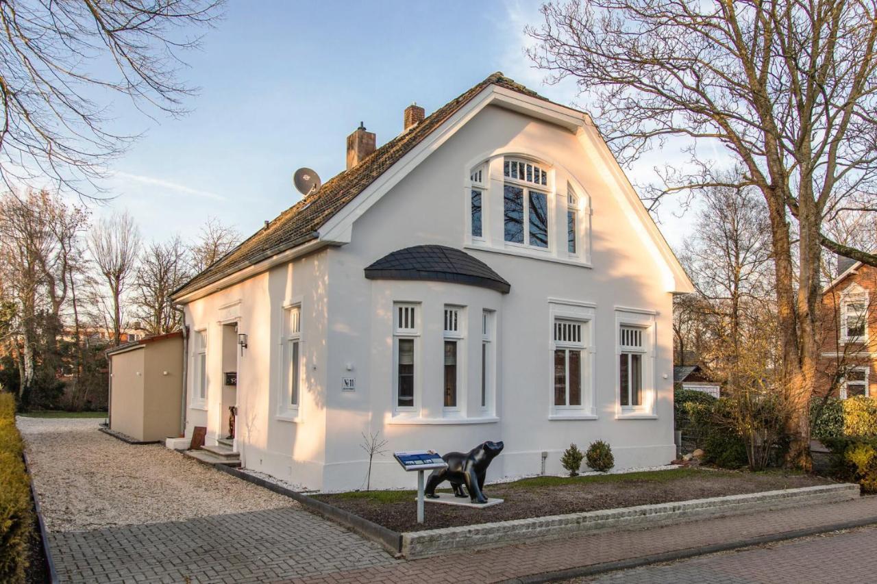 Logierhaus M Apartment Езенс Екстериор снимка